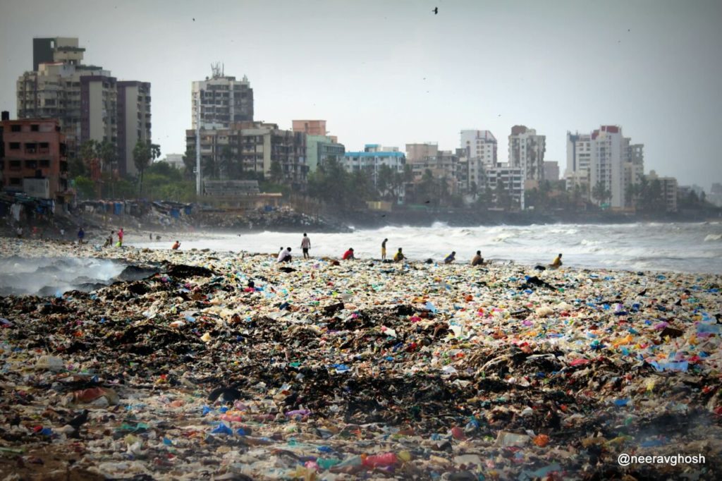 Afroz Shah transformed Versova beach from filthy to Beauty Mumbai abzu2