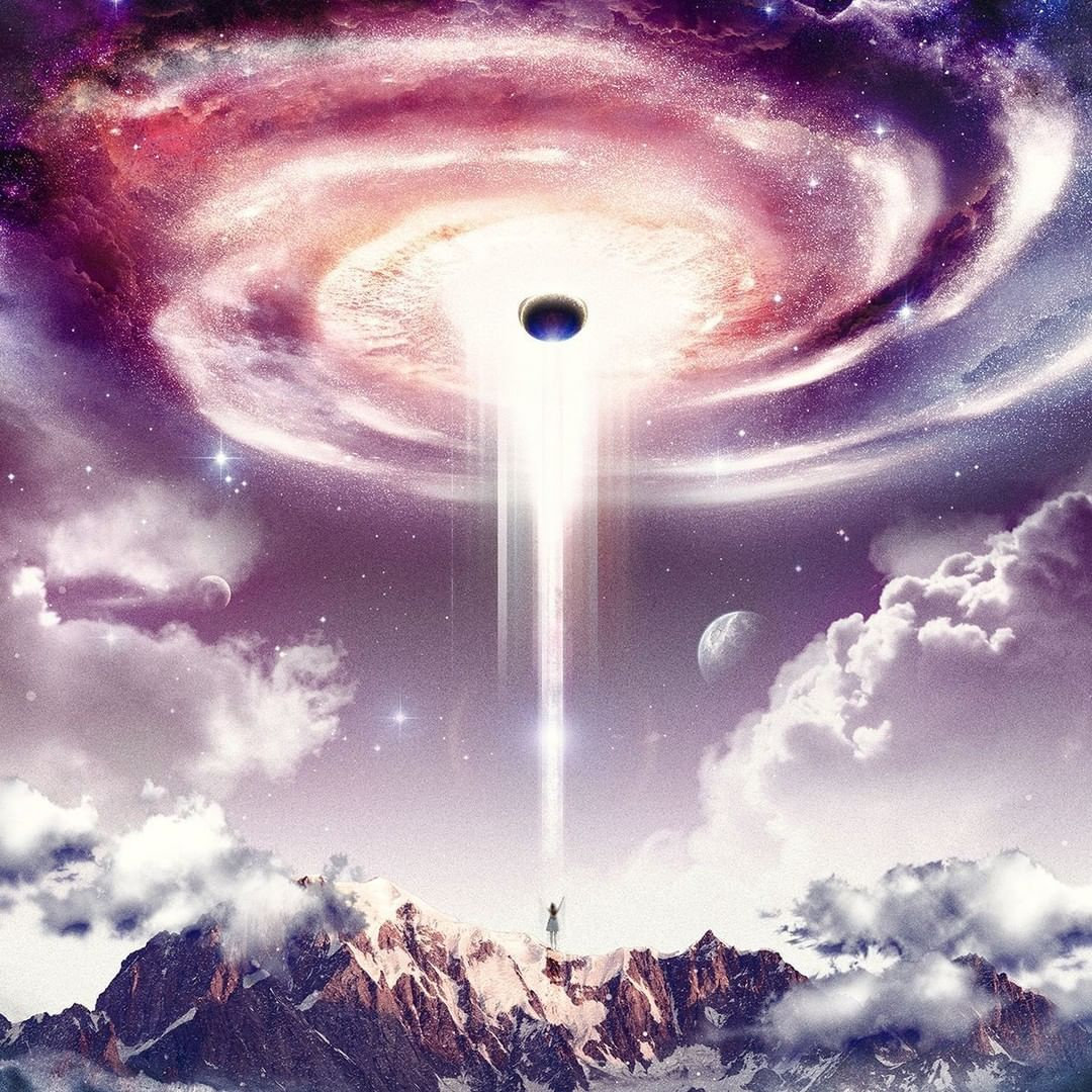 Massive Cosmic Portal opening between Jupiter and Earth ∞ Judith Kusel